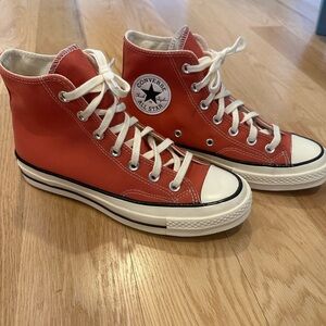 Converse Chuck Taylor’s.Women’s 7.5 or Mens 5.5. Excellent condition- never worn